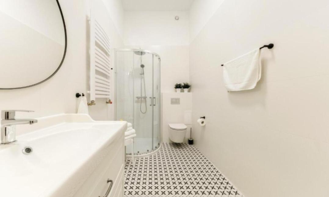 Renoma Apartments Free Parking Wroclaw Bagian luar foto